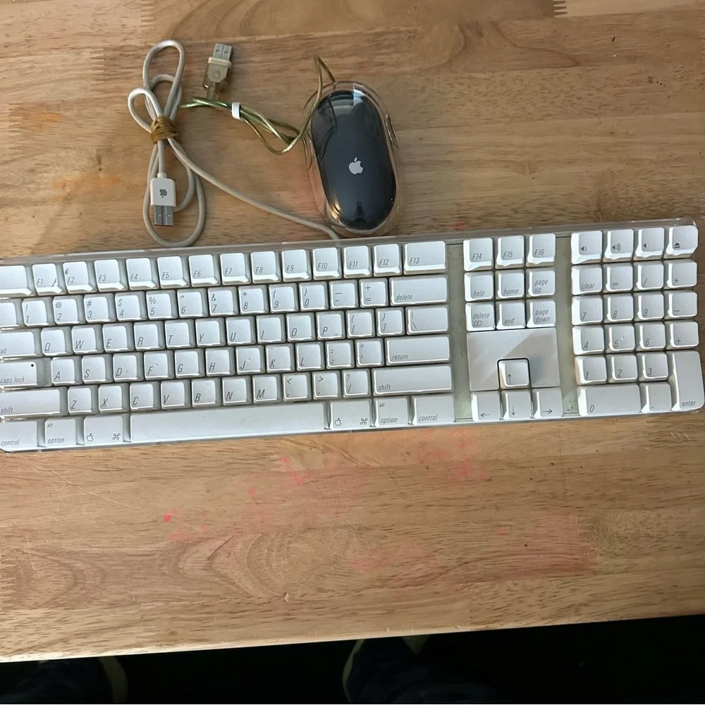 Vintage Apple Keyboard With Black Apple Mouse USB Preowned